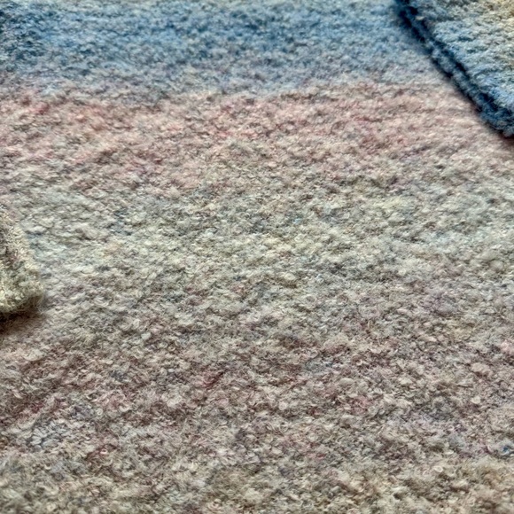 NWT Wild Fable Oversize Boucle Crew Sweater Pink/Blue/Gray/Cream Ombré Stripe XS - Picture 14 of 14